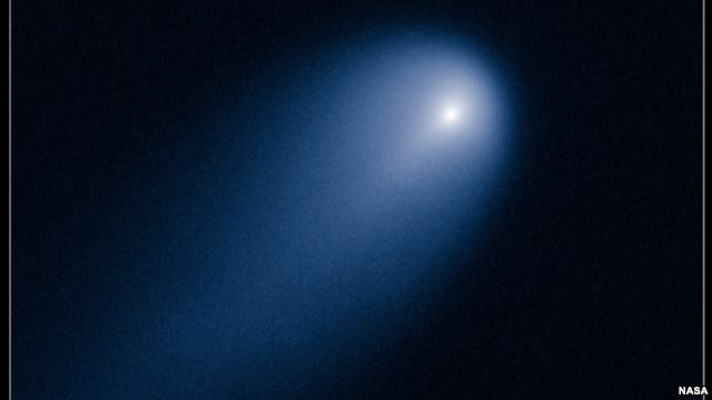 Ison photographiée par le télescope spatial Hubble, le 10 avril 2013 (© Nasa).